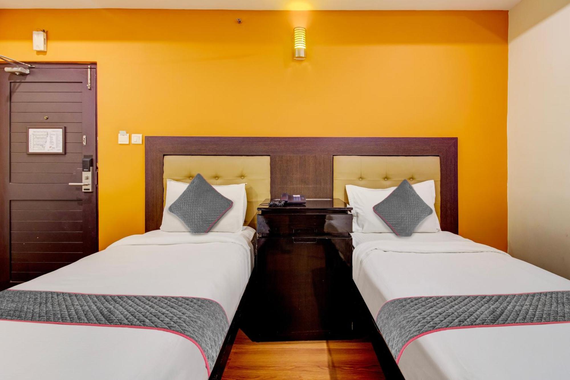 Udayee International Hotel Tirupati Exterior photo