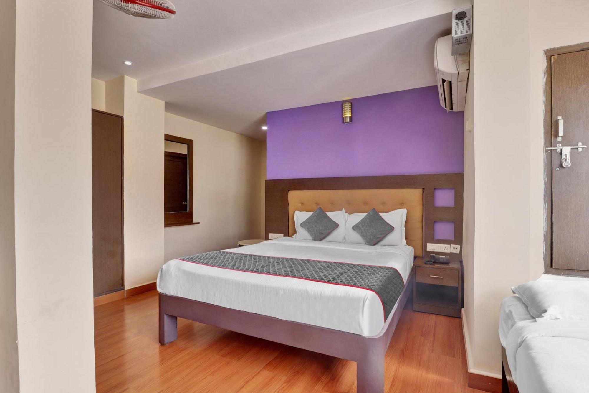Udayee International Hotel Tirupati Exterior photo