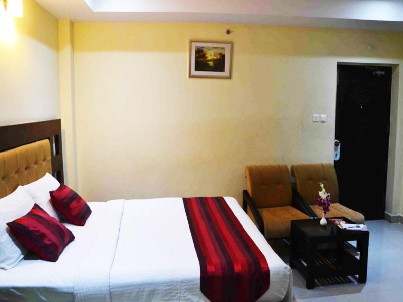 Udayee International Hotel Tirupati Exterior photo